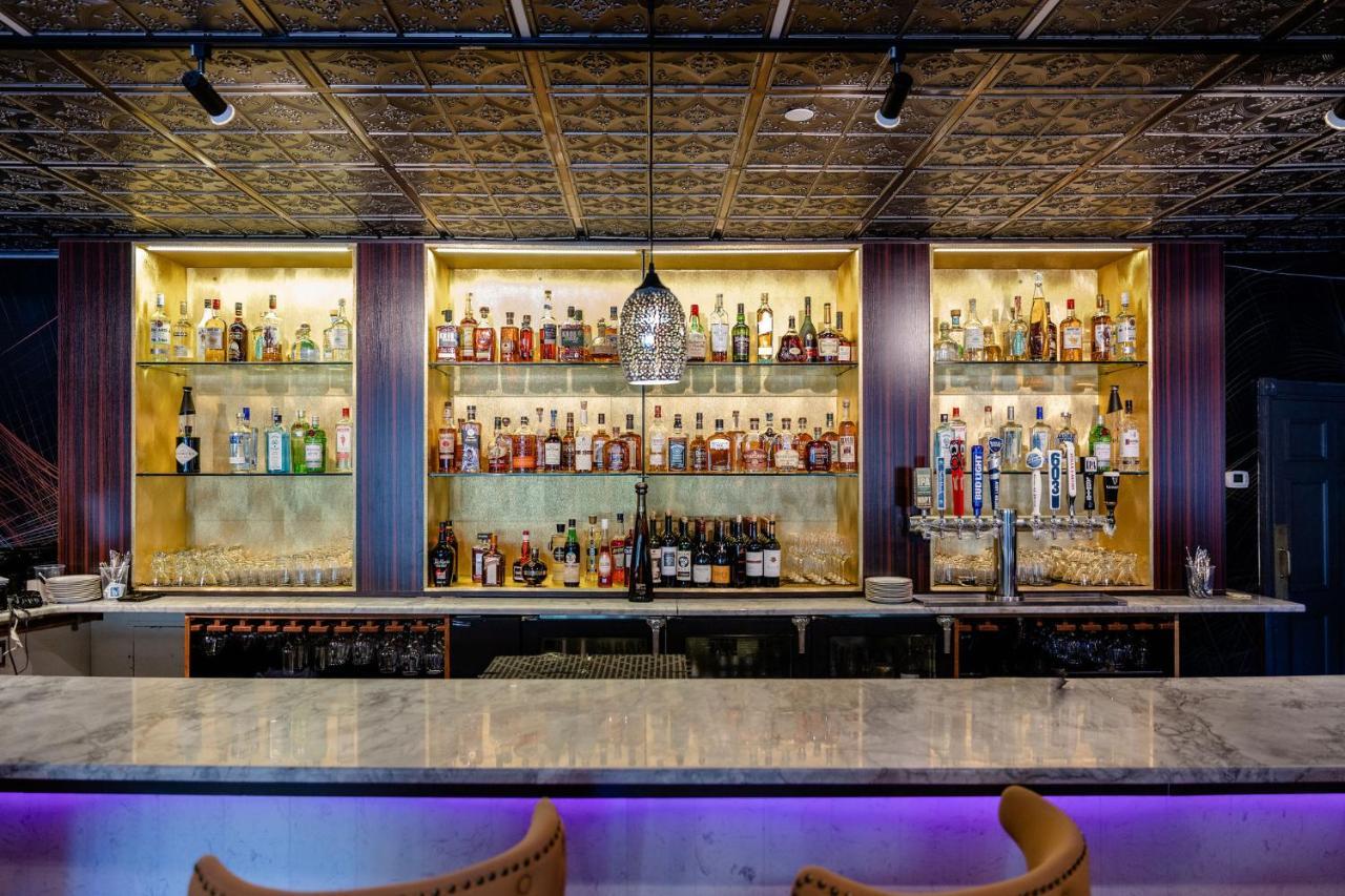 Chateau Merrimack Hotel & Spa Tyngsboro エクステリア 写真