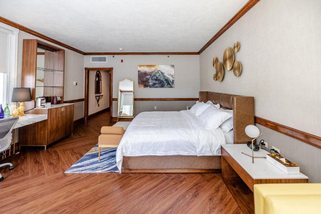 Chateau Merrimack Hotel & Spa Tyngsboro エクステリア 写真